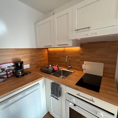 Location D'Un Superbe Appartement Avec Piscine Roquebrune-sur Argens Ngoại thất bức ảnh