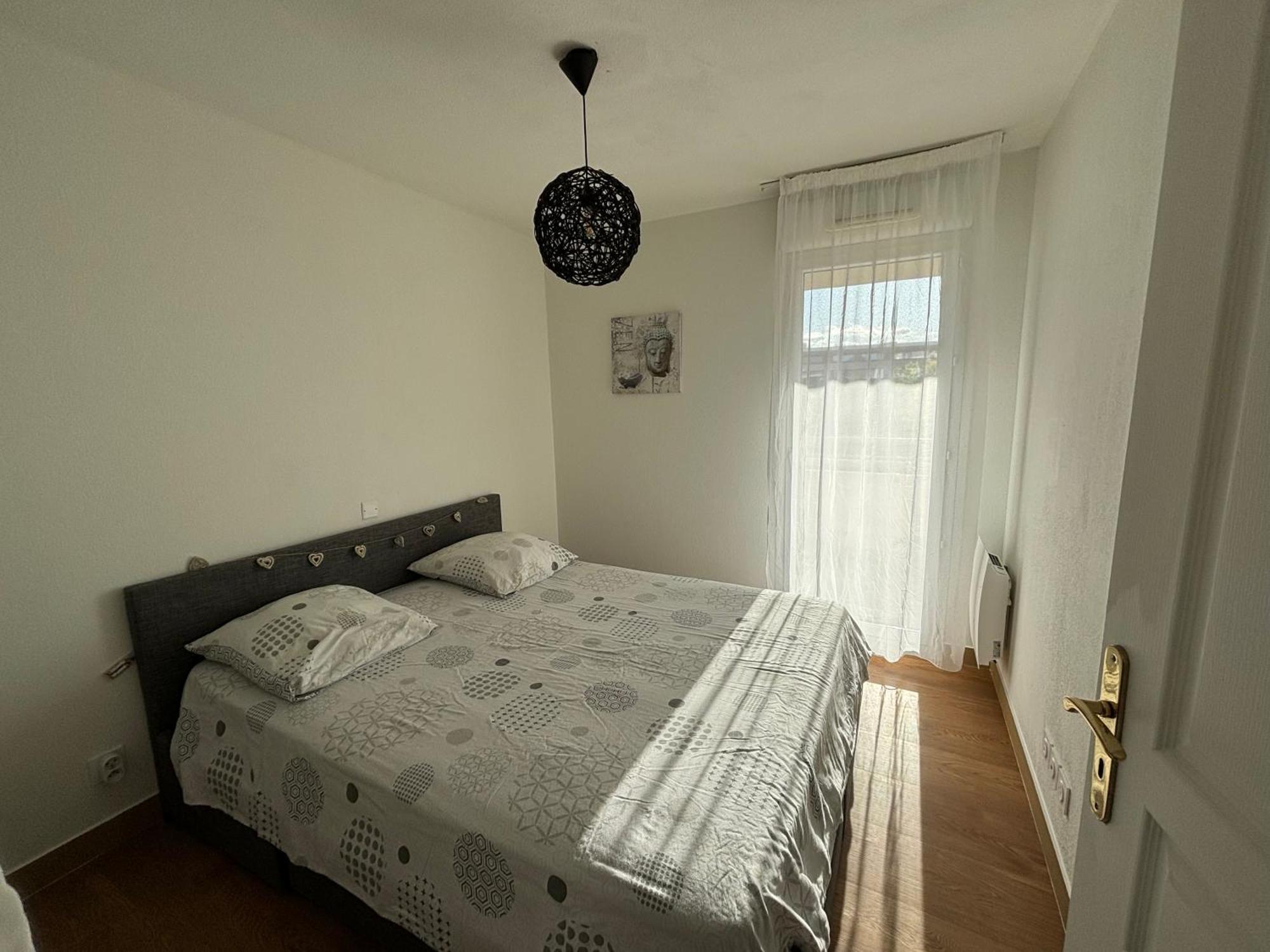 Location D'Un Superbe Appartement Avec Piscine Roquebrune-sur Argens Ngoại thất bức ảnh